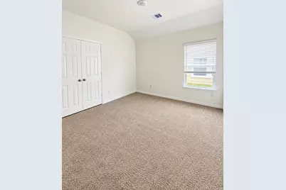 513 Oak Chase Avenue, Dayton, TX 77535 - Photo 11