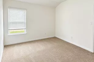 513 Oak Chase Ave, Dayton, TX 77535 - Photo 9