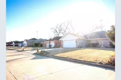 2310 Kings Court Street, Beaumont, TX 77701 - Photo 3