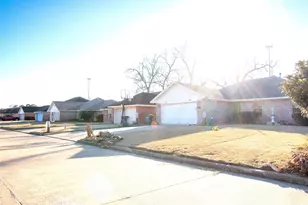 2310 Kings Ct St, Beaumont, TX 77701 - Photo 3