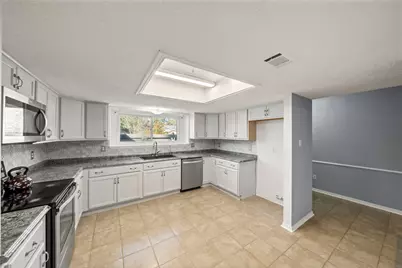 6930 Maple Fox Drive, Humble, TX 77338 - Photo 7