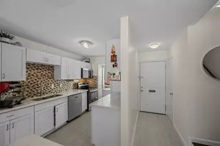 2025 Winrock Blvd, Houston, TX 77057 - Photo 3
