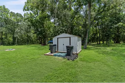 6219 Davis Rd, Wharton, TX 77488 - Photo 9