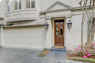 130 Oak Pl Dr, Houston, TX 77006 - Photo 3