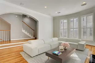 130 Oak Pl Dr, Houston, TX 77006 - Photo 11