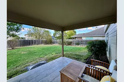 1404 Laguna Cove, Hutto, TX 78634 - Photo 11