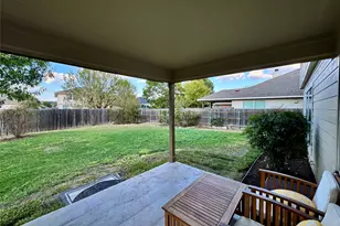 1404 Laguna Cove, Hutto, TX 78634 - Photo 11