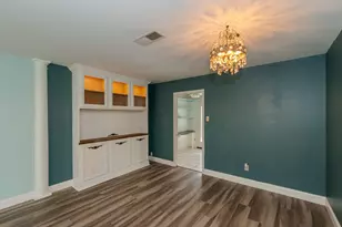 5975 Meadow Way, Beaumont, TX 77707 - Photo 5