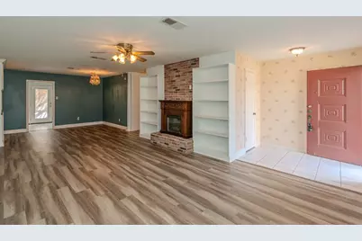 5975 Meadow Way, Beaumont, TX 77707 - Photo 3