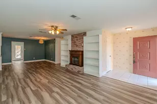 5975 Meadow Way, Beaumont, TX 77707 - Photo 3