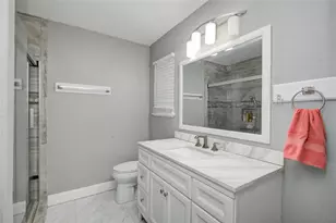 102 S Bow Dr, Jones Creek, TX 77541 - Photo 25