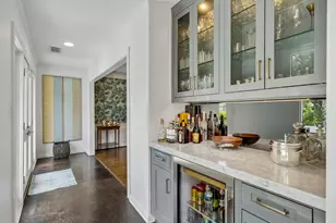 6123 Riverview Way, Houston, TX 77057 - Photo 9