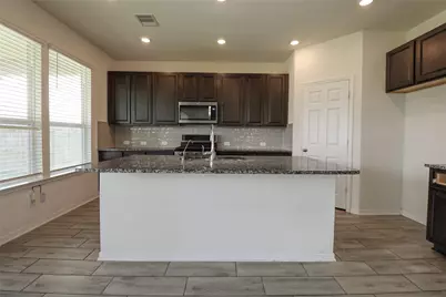 1418 Red Hills Drive, Rosharon, TX 77583 - Photo 11