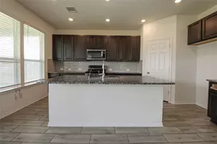 1418 Red Hills Dr, Rosharon, TX 77583 - Photo 11