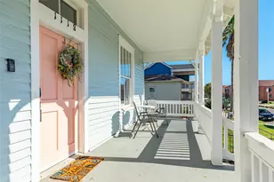 1118 Avenue K, Galveston, TX 77550 - Photo 3