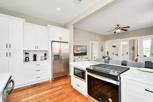 1118 Avenue K, Galveston, TX 77550 - Photo 13