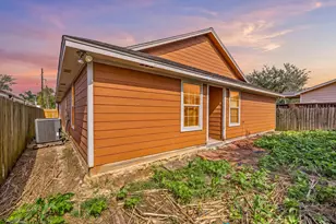 9708 Lockwood Dr, Houston, TX 77016 - Photo 3