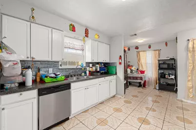 9708 Lockwood Drive, Houston, TX 77016 - Photo 13