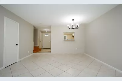 9656 Westview Drive #8, Houston, TX 77055 - Photo 13