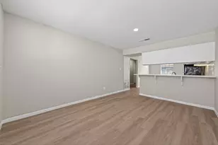 427 Hollyvale Dr, Houston, TX 77060 - Photo 9