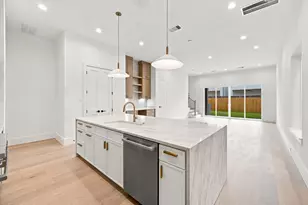 112 E 27th St, Houston, TX 77008 - Photo 9