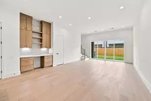 112 E 27th St, Houston, TX 77008 - Photo 11