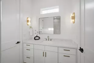112 E 27th St, Houston, TX 77008 - Photo 27