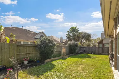 2105 Forest Glen Lane, Kemah, TX 77565 - Photo 33