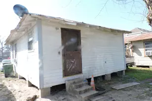 1002 Wilburforce St, Houston, TX 77091 - Photo 5