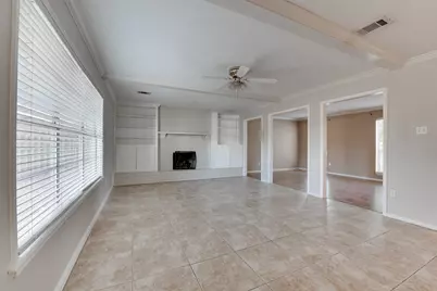 5019 Oak Shadows Drive, Houston, TX 77091 - Photo 11