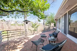 210 Pine Hollow Ln, Houston, TX 77056 - Photo 39