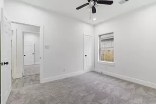1105 W Lyle St, Cleveland, TX 77327 - Photo 17