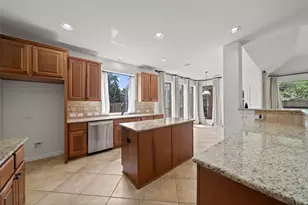 17111 Tupelo Garden Cir, Humble, TX 77346 - Photo 9