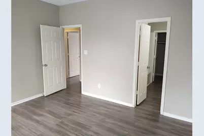 10802 Meadow Walk Lane, Houston, TX 77067 - Photo 17