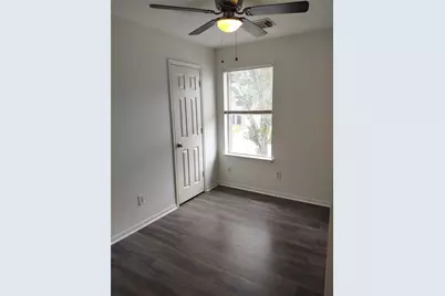 10802 Meadow Walk Lane, Houston, TX 77067 - Photo 21
