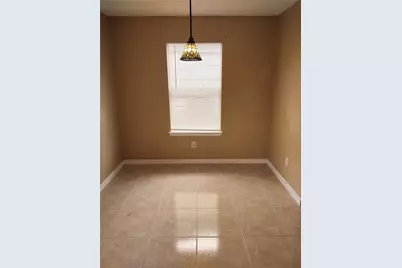 10802 Meadow Walk Lane, Houston, TX 77067 - Photo 9