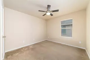 13930 Long Meadow Dr, Houston, TX 77047 - Photo 43