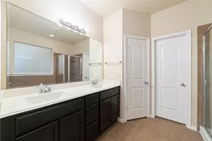 13930 Long Meadow Dr, Houston, TX 77047 - Photo 29