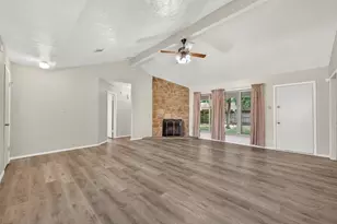 1915 Aldates Dr, Houston, TX 77015 - Photo 9