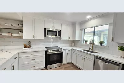 724 Country Place Drive #E, Houston, TX 77079 - Photo 13