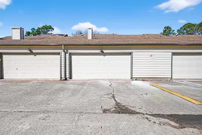 724 Country Place Drive #E, Houston, TX 77079 - Photo 45