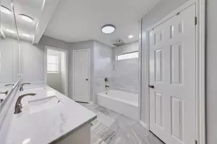 3531 Deerbrook Dr, Houston, TX 77339 - Photo 15