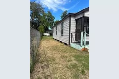 505 E 39th Street, Houston, TX 77022 - Photo 5