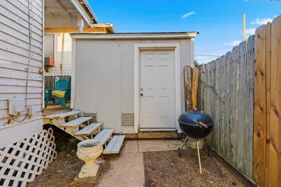 1727 Ursuline Street, Galveston, TX 77550 - Photo 33