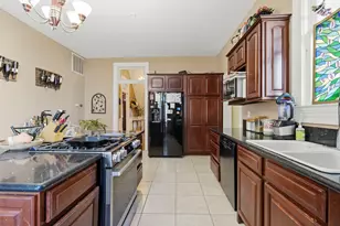 1727 Ursuline St, Galveston, TX 77550 - Photo 15