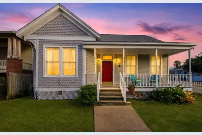 1727 Ursuline Street, Galveston, TX 77550 - Photo 1