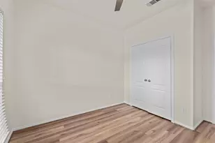 1069 Shadow Glenn Dr, Conroe, TX 77301 - Photo 15