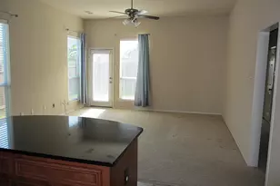 6031 Lynwood Banks Ln, Houston, TX 77092 - Photo 5