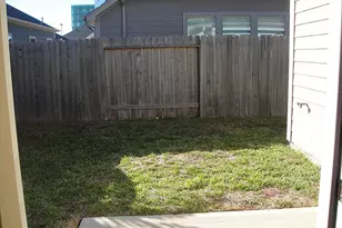 6031 Lynwood Banks Ln, Houston, TX 77092 - Photo 21