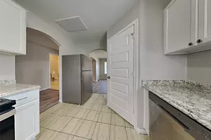 18019 Kinsale Valley Ln, Houston, TX 77060 - Photo 5